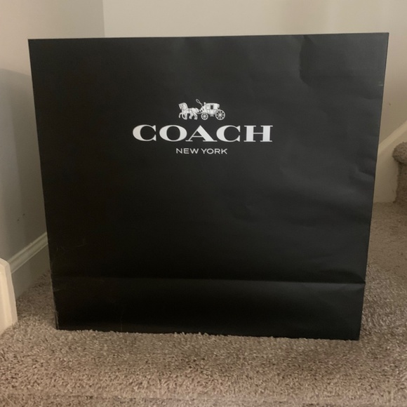 Women COACH bag with strap